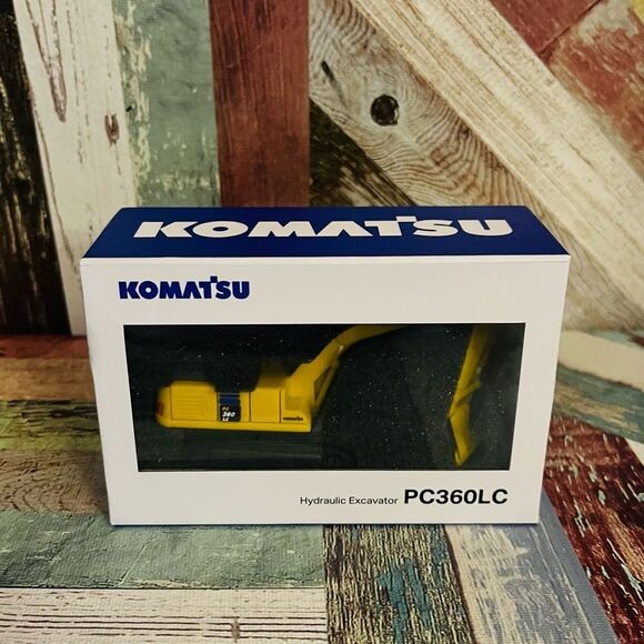 Komatsu NEW Hydraulic Excavator PC360LC  USB Flash Drive Collectible Scale Model - Picture 1 of 12
